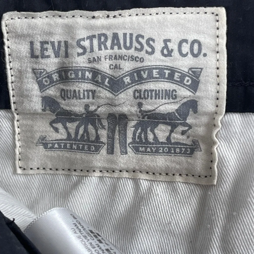 Levi Strauss Mens 36 Navy Blue Cargo Shorts Cotton Blend Utility Summer Outdoor
